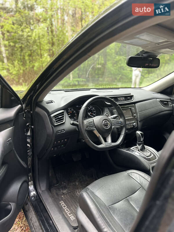 Внедорожник / Кроссовер Nissan Rogue 2019 в Киеве