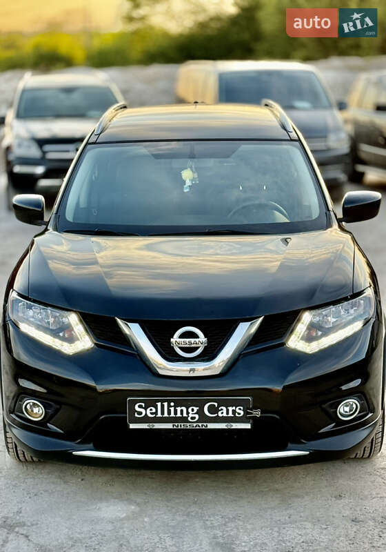 Позашляховик / Кросовер Nissan Rogue 2015 в Рівному
