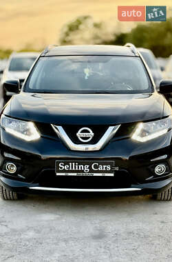 Позашляховик / Кросовер Nissan Rogue 2015 в 