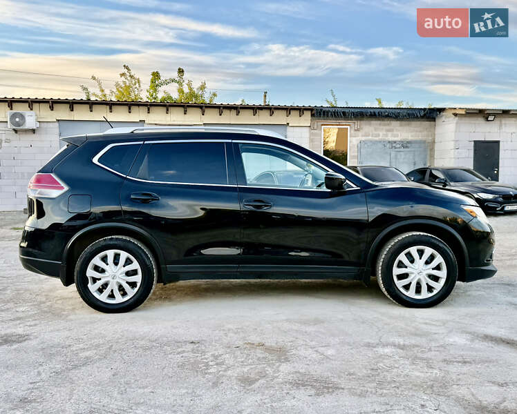 Позашляховик / Кросовер Nissan Rogue 2015 в Рівному