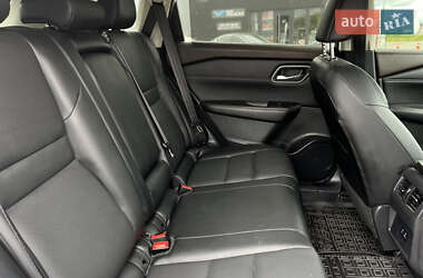 Позашляховик / Кросовер Nissan Rogue 2021 в 