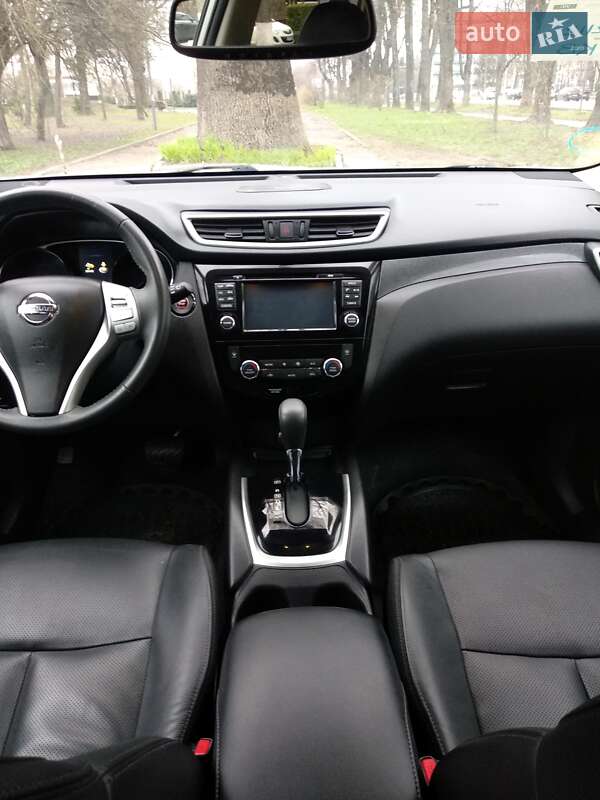 Внедорожник / Кроссовер Nissan Rogue 2015 в Виннице
