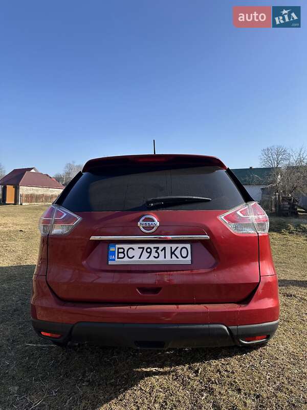 Внедорожник / Кроссовер Nissan Rogue 2014 в Старом Самборе