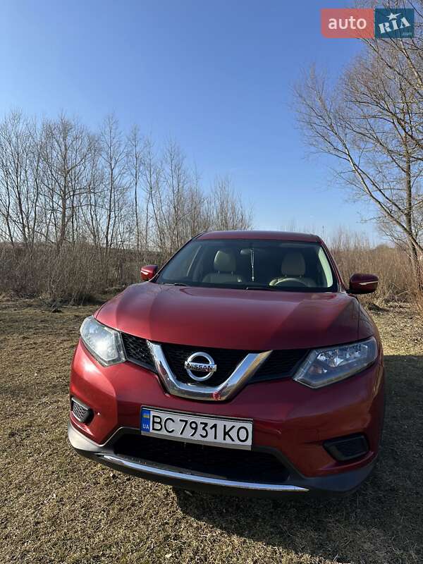 Внедорожник / Кроссовер Nissan Rogue 2014 в Старом Самборе