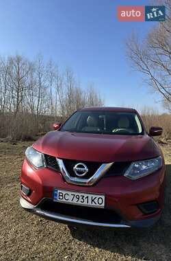 Позашляховик / Кросовер Nissan Rogue 2014 в 