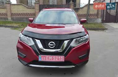 Внедорожник / Кроссовер Nissan Rogue 2017 в Дубно