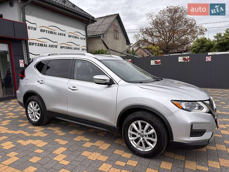 Позашляховик / Кросовер Nissan Rogue 2019 в Львові