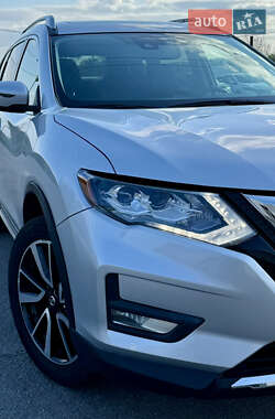 Позашляховик / Кросовер Nissan Rogue 2019 в 