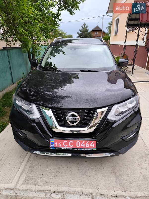 Позашляховик / Кросовер Nissan Rogue 2018 в Івано-Франківську