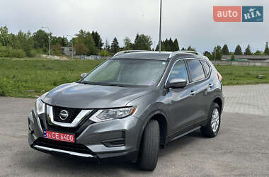Позашляховик / Кросовер Nissan Rogue 2018 в Львові