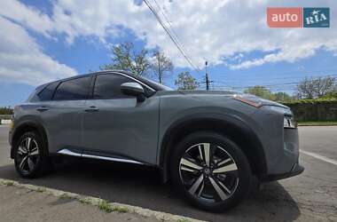Позашляховик / Кросовер Nissan Rogue 2021 в 