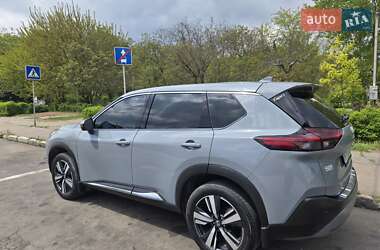 Позашляховик / Кросовер Nissan Rogue 2021 в 