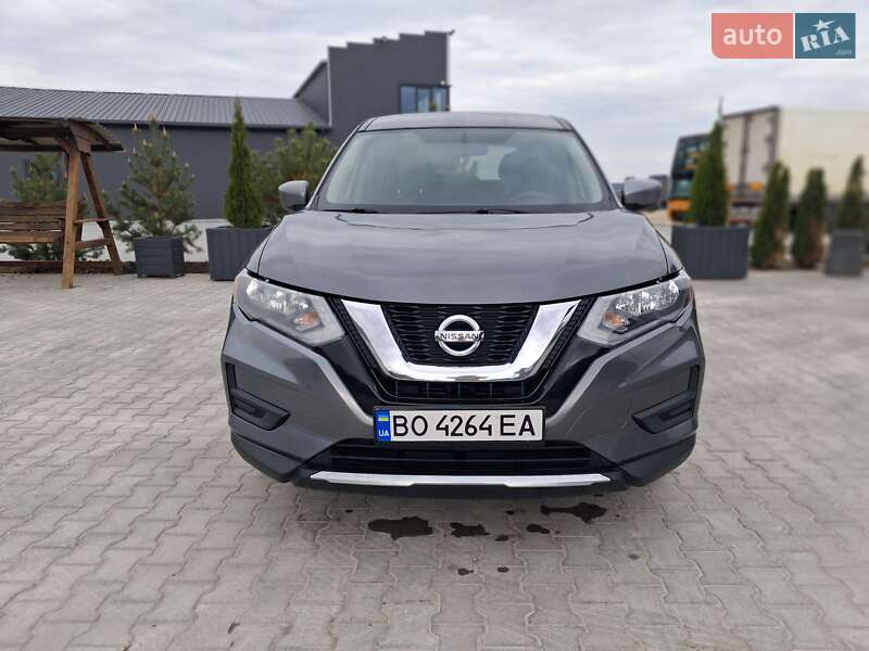 Позашляховик / Кросовер Nissan Rogue 2017 в Тернополі фото 2 Позашляховик / Кросовер Nissan Rogue 2017 в Тернополі