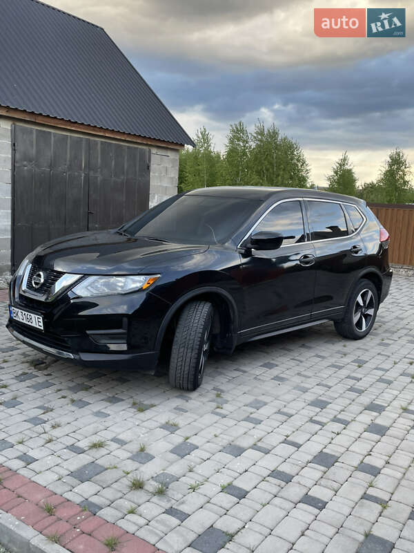 Внедорожник / Кроссовер Nissan Rogue 2017 в Вараше фото 2 Внедорожник / Кроссовер Nissan Rogue 2017 в Вараше