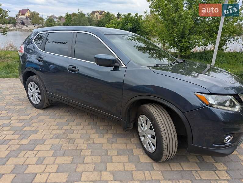 Позашляховик / Кросовер Nissan Rogue 2016 в Луцьку
