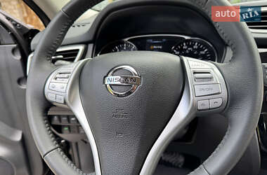Позашляховик / Кросовер Nissan Rogue 2016 в 