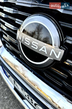Внедорожник / Кроссовер Nissan Rogue 2023 в 
