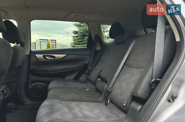 Внедорожник / Кроссовер Nissan Rogue 2016 в 
