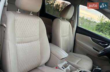Внедорожник / Кроссовер Nissan Rogue 2019 в 