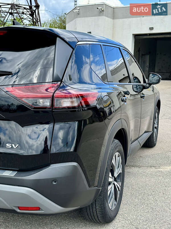 Внедорожник / Кроссовер Nissan Rogue 2022 в Запорожье