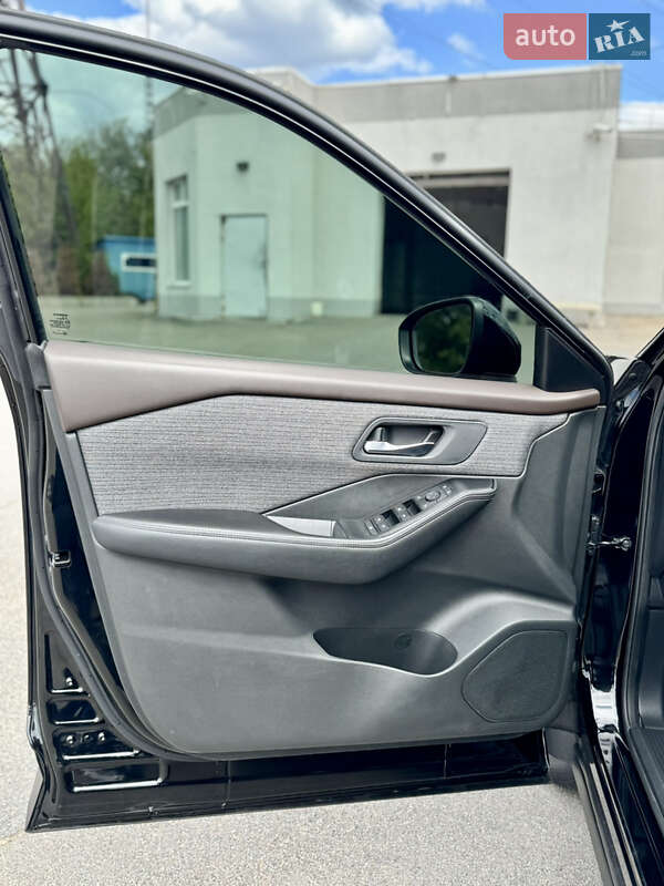 Внедорожник / Кроссовер Nissan Rogue 2022 в Запорожье