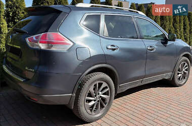 Внедорожник / Кроссовер Nissan Rogue 2015 в 