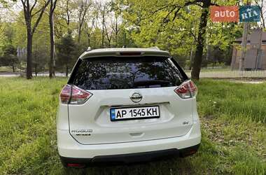 Внедорожник / Кроссовер Nissan Rogue 2015 в 