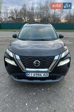 Позашляховик / Кросовер Nissan Rogue 2021 в Бучі