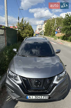 Позашляховик / Кросовер Nissan Rogue 2016 в 
