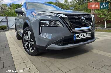 Внедорожник / Кроссовер Nissan Rogue 2020 в 
