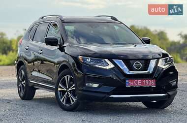 Внедорожник / Кроссовер Nissan Rogue 2017 в Самборе