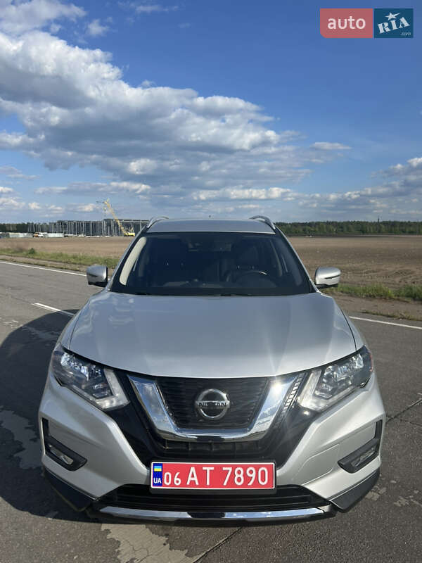 Позашляховик / Кросовер Nissan Rogue 2018 в Житомирі