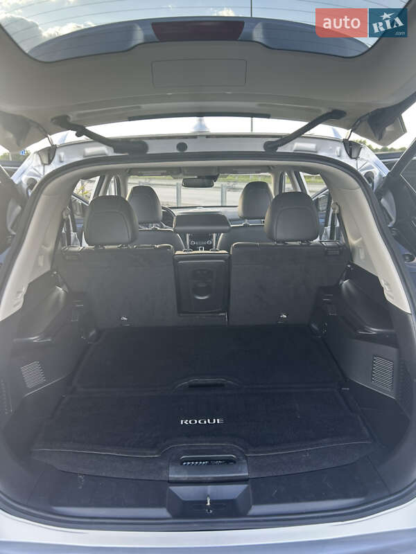 Позашляховик / Кросовер Nissan Rogue 2018 в Житомирі