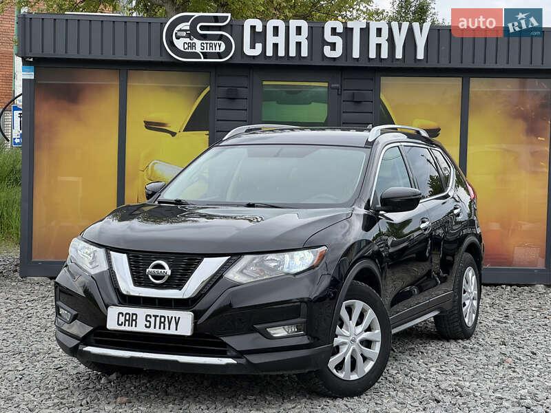 Внедорожник / Кроссовер Nissan Rogue 2017 в 