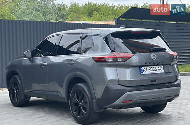 Позашляховик / Кросовер Nissan Rogue 2021 в 