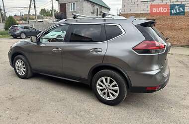 Внедорожник / Кроссовер Nissan Rogue 2019 в 