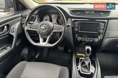 Внедорожник / Кроссовер Nissan Rogue 2019 в 