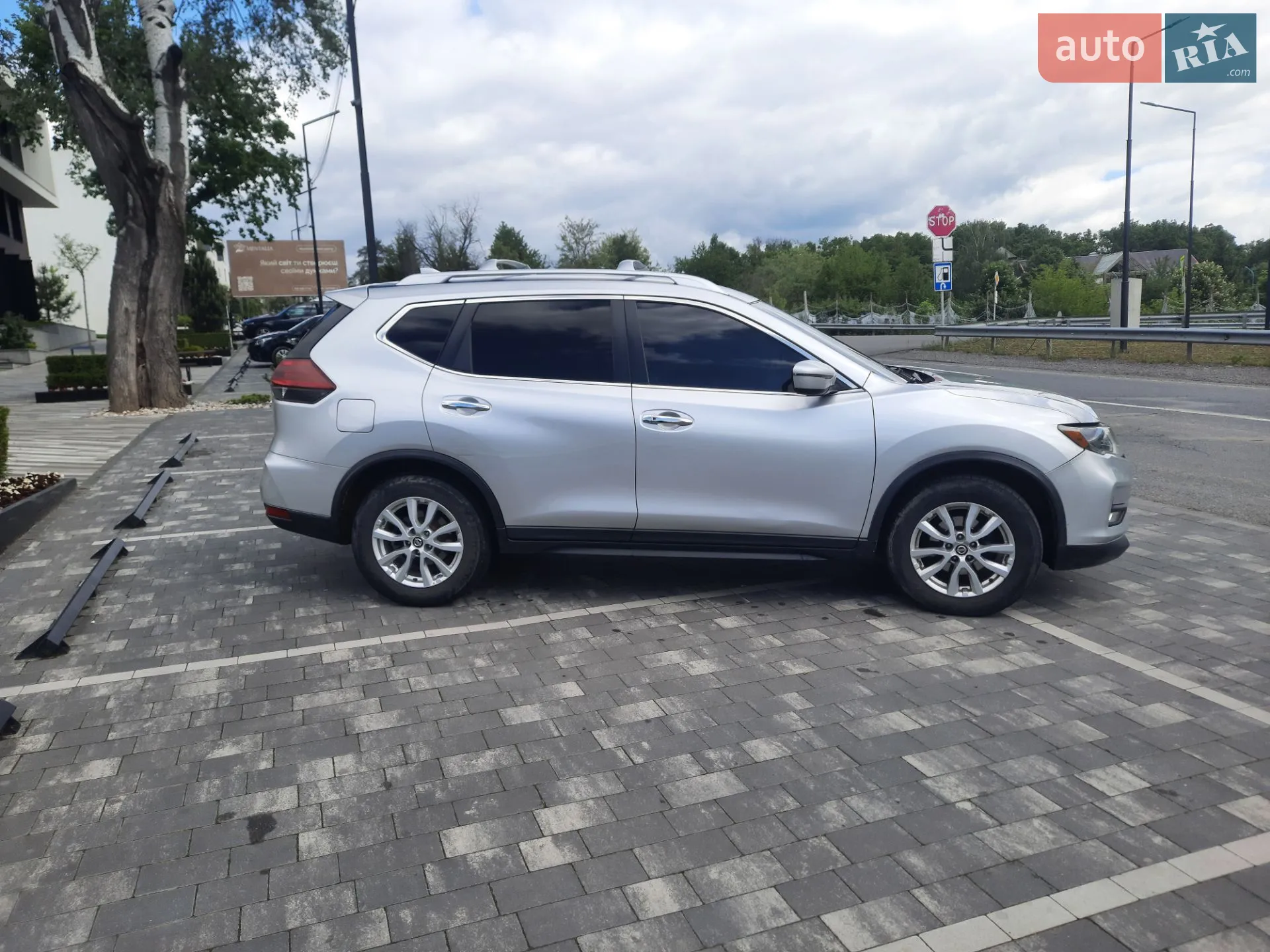 2017 Nissan Rogue - мініатюра 11