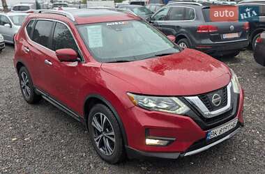 Внедорожник / Кроссовер Nissan Rogue 2017 в 