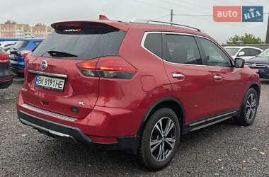 Внедорожник / Кроссовер Nissan Rogue 2017 в 