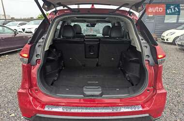 Внедорожник / Кроссовер Nissan Rogue 2017 в 