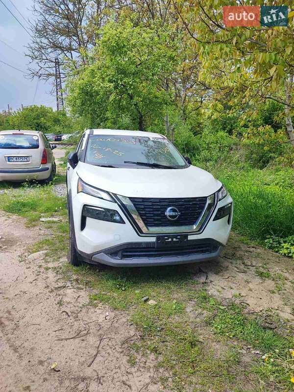 Позашляховик / Кросовер Nissan Rogue 2023 в Львові