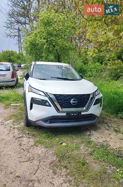 Позашляховик / Кросовер Nissan Rogue 2023 в 