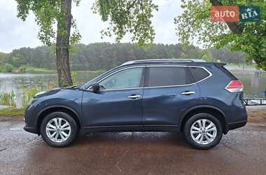 Позашляховик / Кросовер Nissan Rogue 2016 в Чернігові