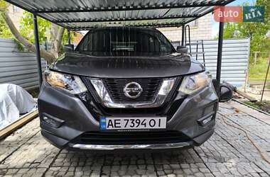 Внедорожник / Кроссовер Nissan Rogue 2018 в 