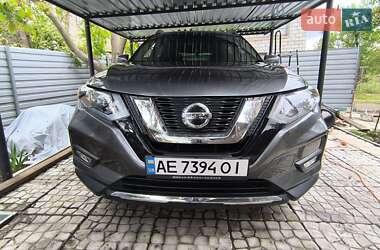 Внедорожник / Кроссовер Nissan Rogue 2018 в 