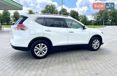 Внедорожник / Кроссовер Nissan Rogue 2016 в 