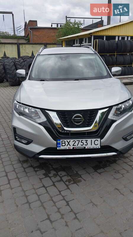 Позашляховик / Кросовер Nissan Rogue 2017 в Хмельницькому