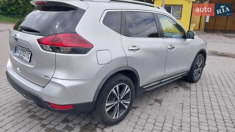 Позашляховик / Кросовер Nissan Rogue 2017 в Хмельницькому