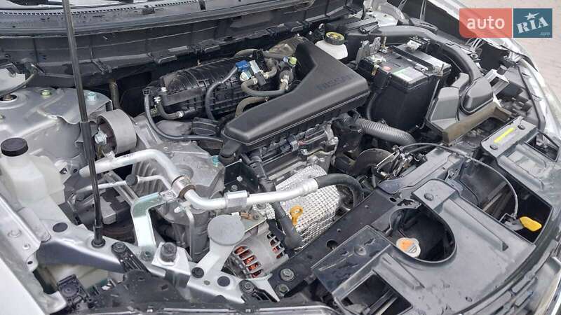 Позашляховик / Кросовер Nissan Rogue 2017 в Хмельницькому